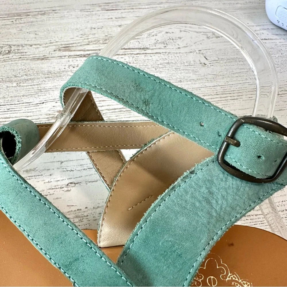 URBAN OUTFITTERS ECOTE Suede Leather Thong Strappy Sandals Sea-foam green blue